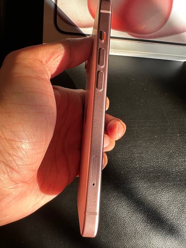 Iphone 15 Pink 128Gb Factory Unlock 8