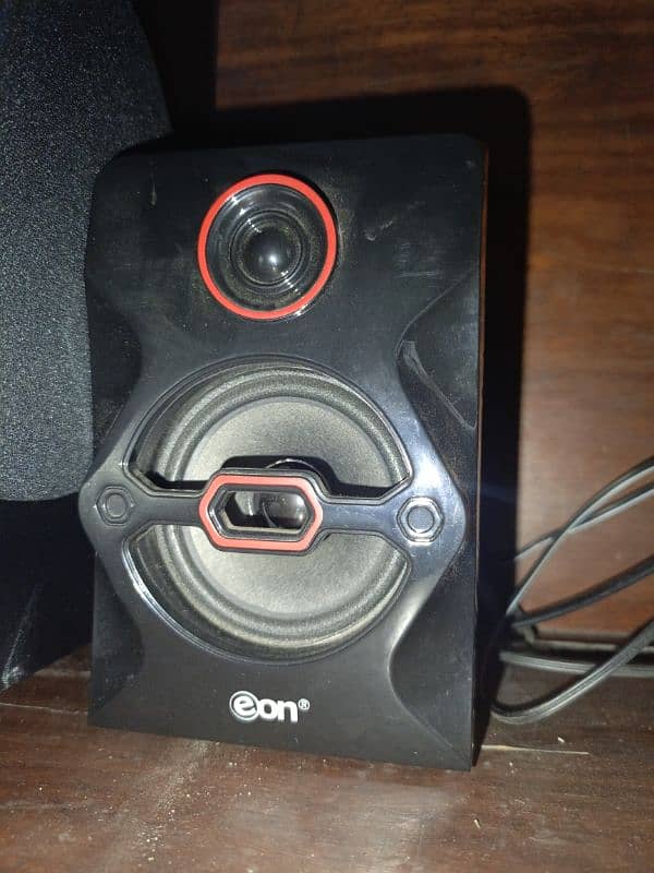 Eon 2102 Bluetooth speakers 1