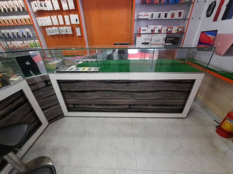 mobile shop racks and counter 3