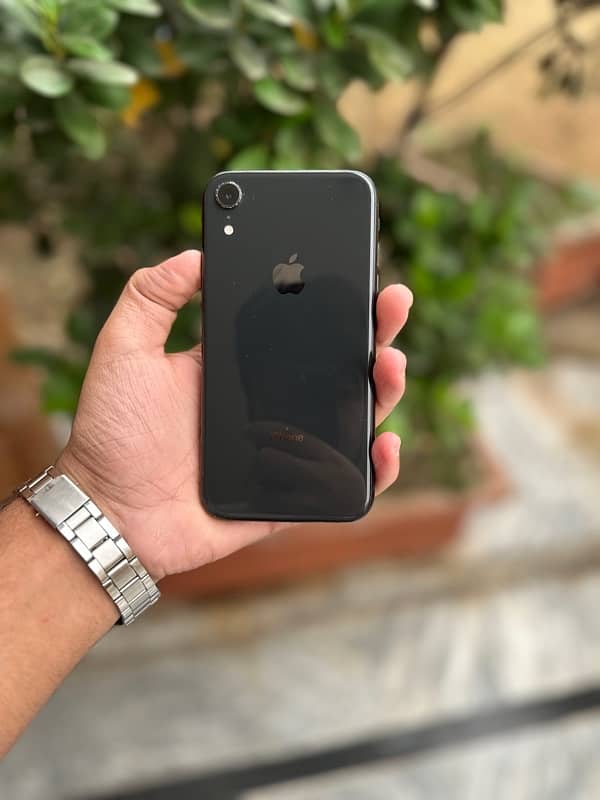 iPhone xr 1