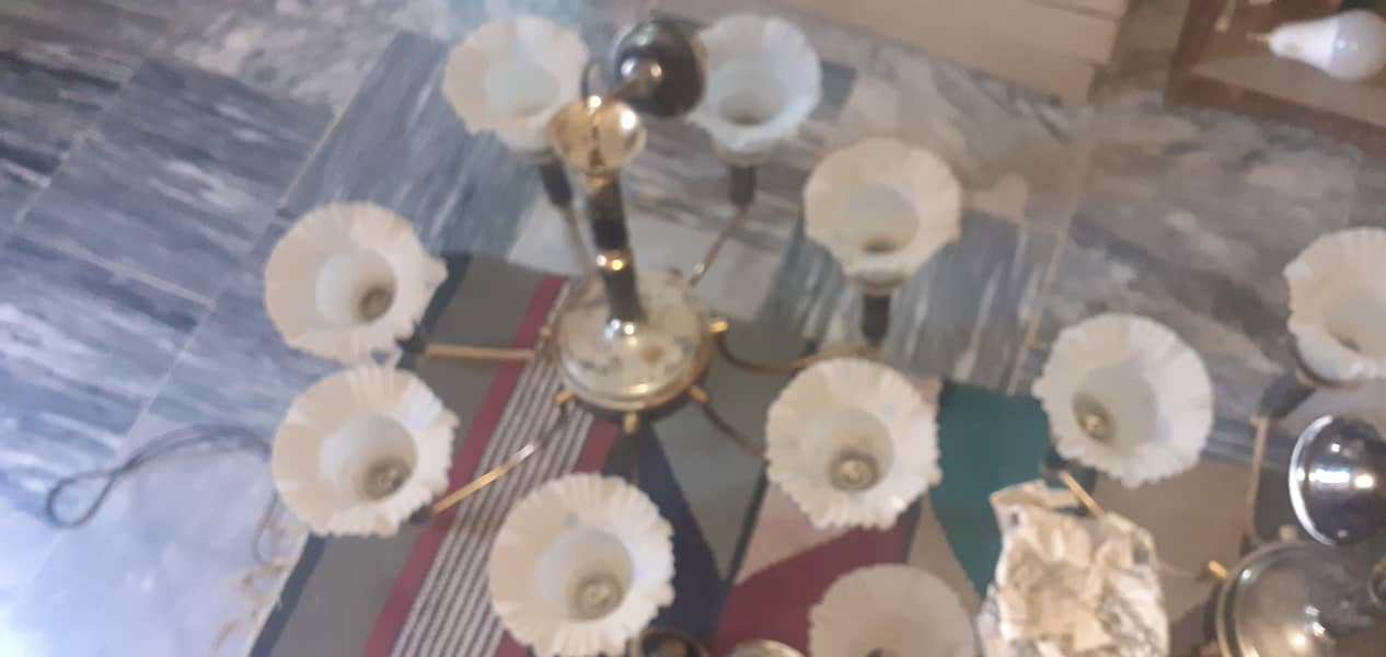 Selling Used 3 fanoos/chandelier Urgent 4