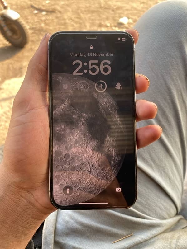 i phone 12 pro 2