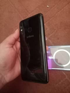 Infinix Hot8 4GB ram 64GB storage Good condition whtsp0.3. 02.55. 61.210