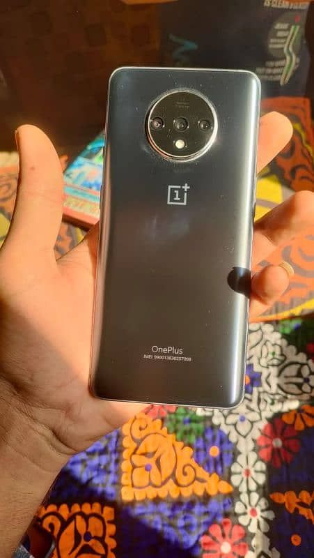 OnePlus 7t condition 10/10 dual sim but single sim approved 7