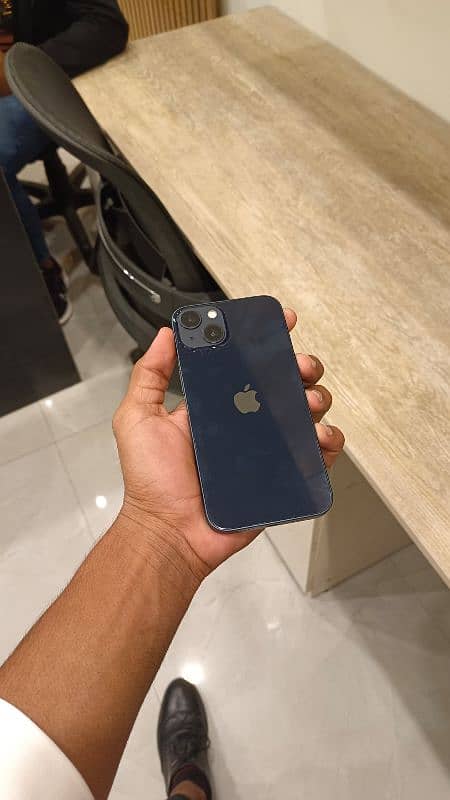 i phone 13 128gb 10 by 10 2