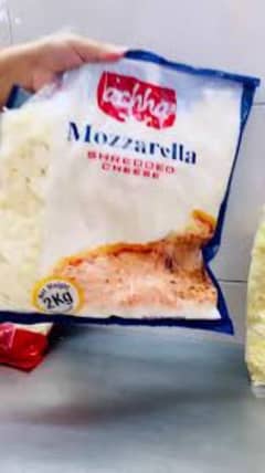 mozzarella shedered cheese 2 kg RS 2600