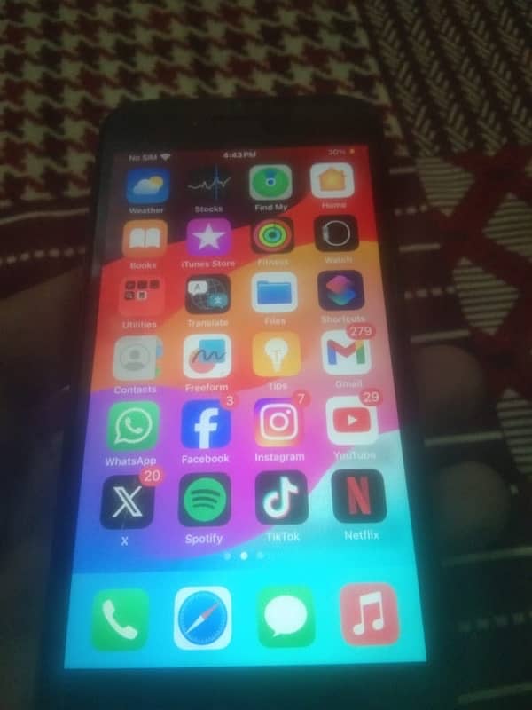 iPhone SE 2020 0