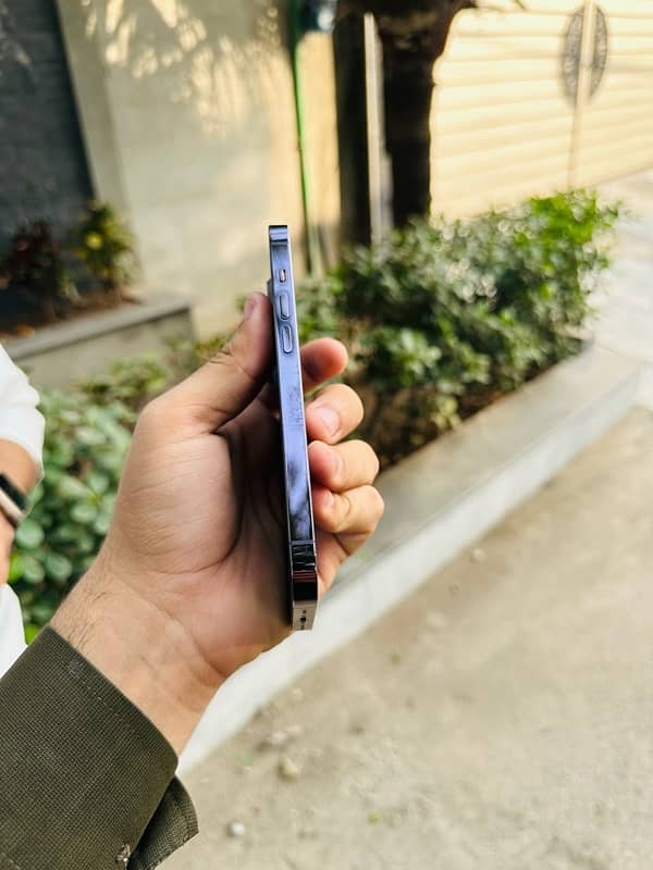 iPhone 14 Pro 256gb deep purple non pta 8