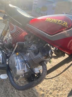 Honda 125  full lush condition