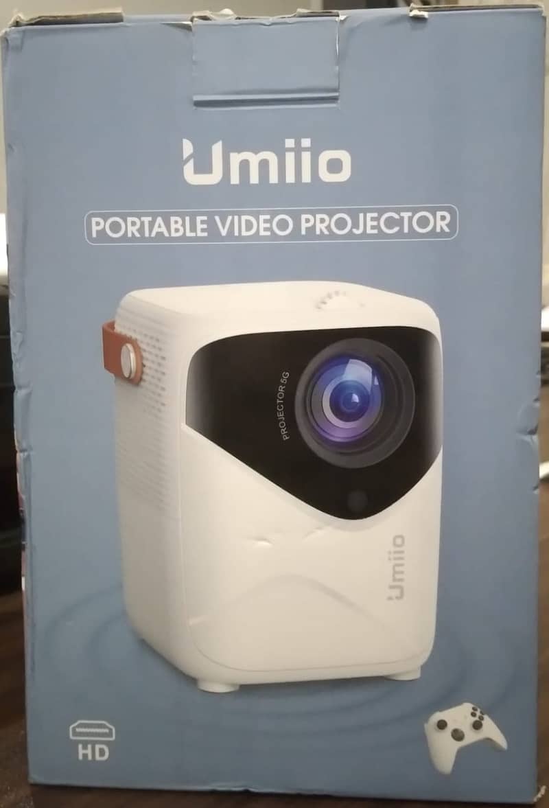 UMIIO Portable Video Projector and Tripod Screen Like NEW 0