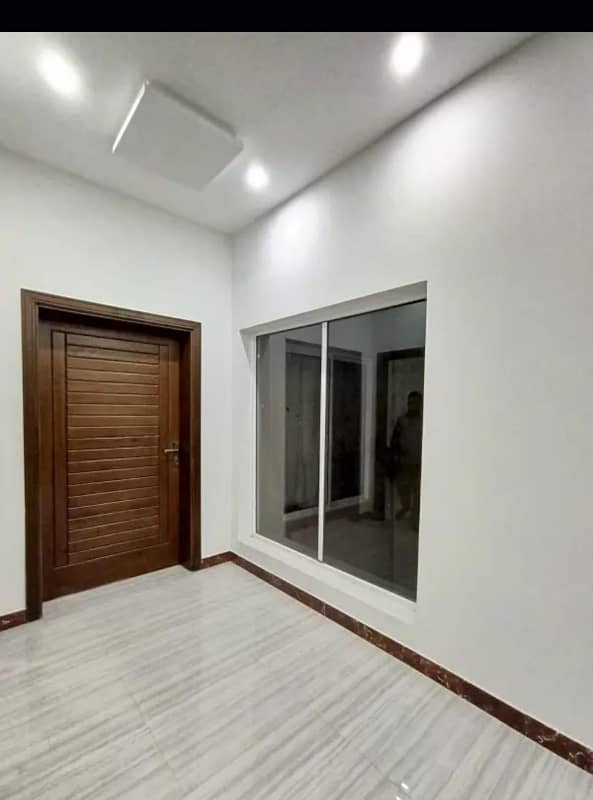 10 MARLA BRAND NEW HOUSE DOUBLE STORY KHAYABAN COLONY 5