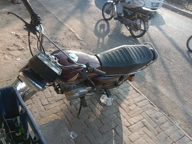 Honda 125 gud candion urgent sale 0