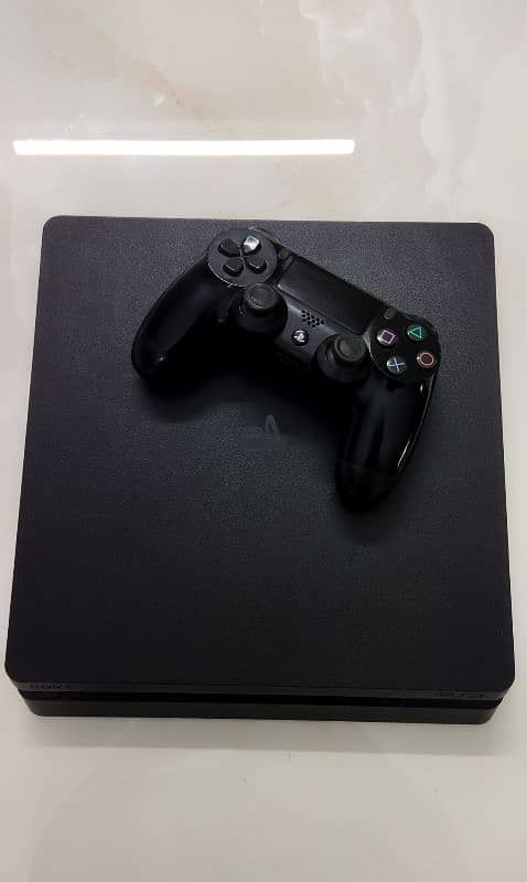 PS4 Slim With Red Dead Redemption 2 2