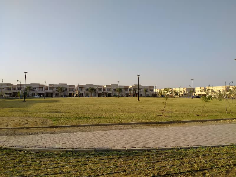 Precinct 10-A Luxury 200 Sq. Yards Villa Ready To Live 90% Populated Precinct In Bahria Town Karachi 2