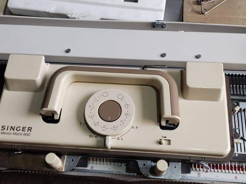 singer knitting machine SK 6 00 0