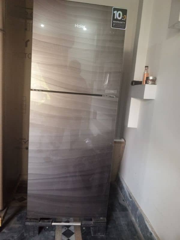 Haier refrigerator glass door condition 10/10 3