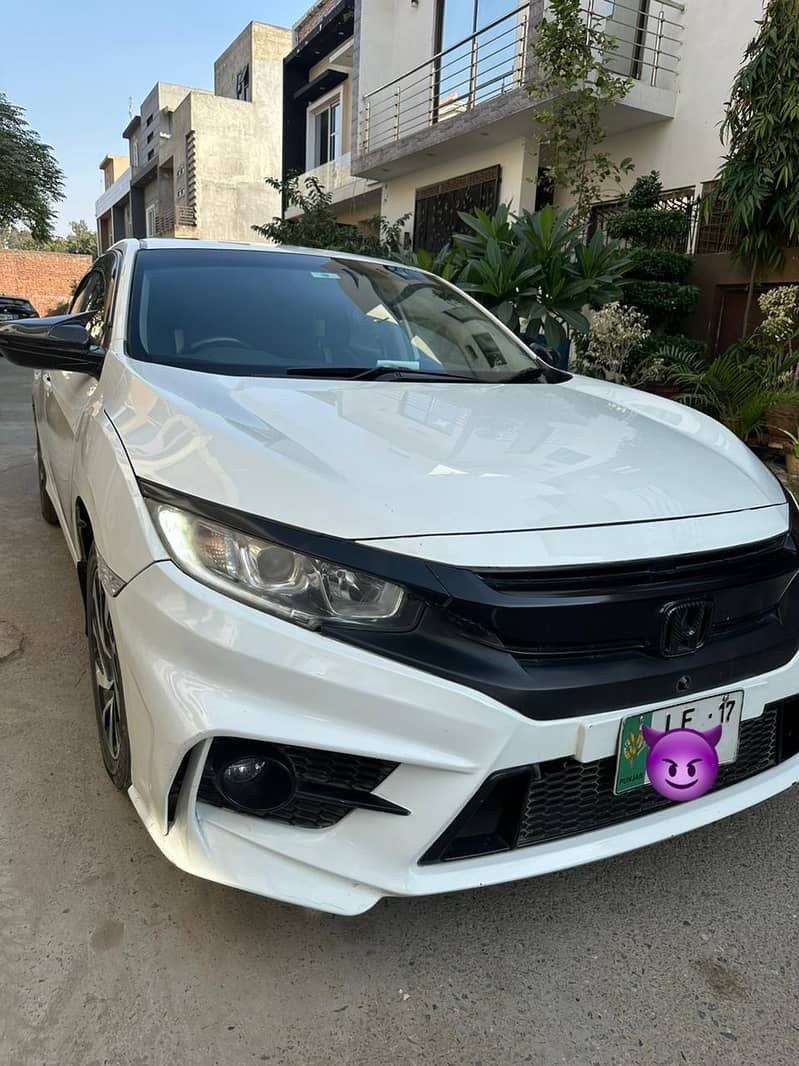 Honda Civic Oriel 2017 Honda CIVIC Oriel X 1