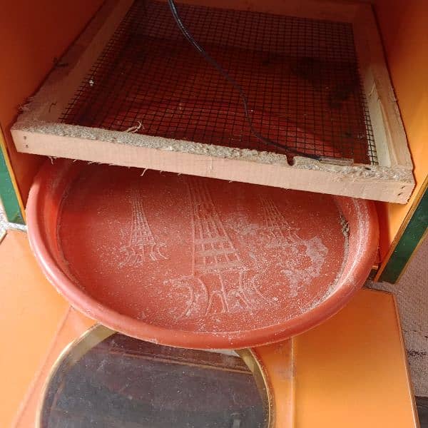 Hen Eggs Manual Incubator for 25 eggs 9