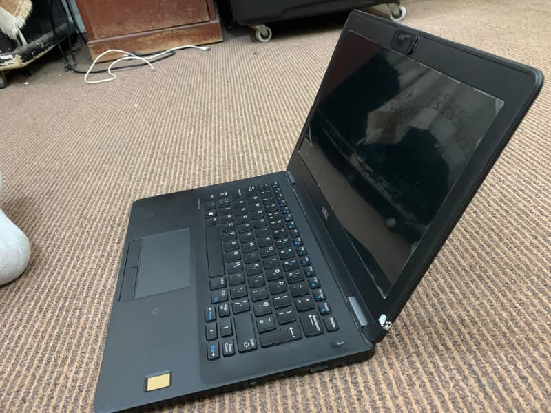 Dell E7270 8/256 3