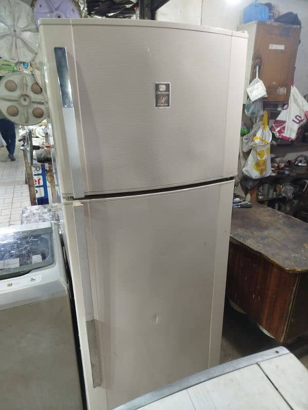 Dowlanc refrigerator for sale 0