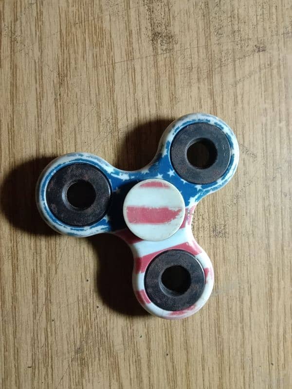 Fidget spinners 9 pcs bundle +1 free gift, price negotiable 8