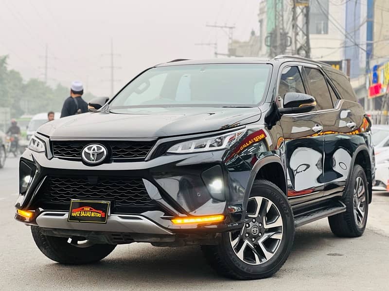 Toyota Fortuner Legender 2022 2