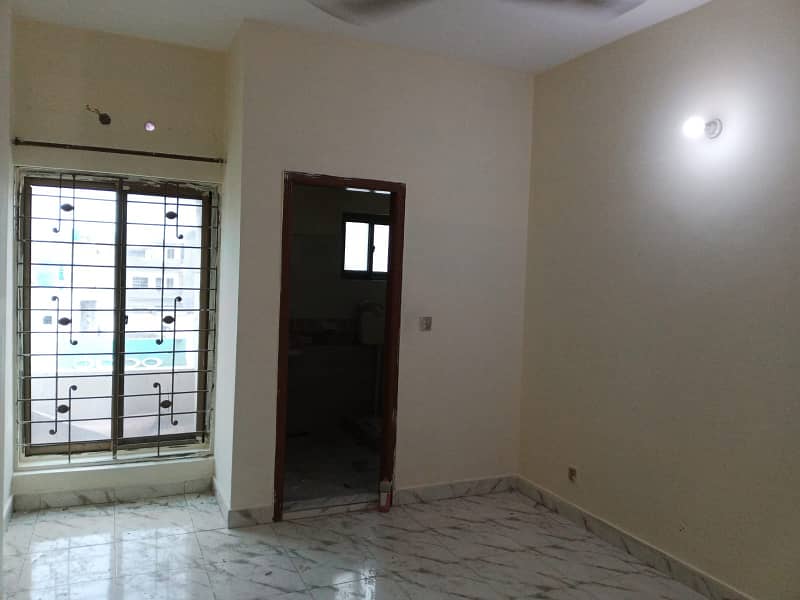 Flat Available In Architect For Bachelor Near UCP University 1