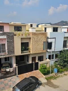 House available for sale in MPCHS B-17 Block F