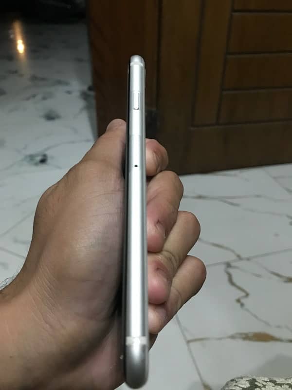 iphone SE 2020 128 gb white color 7