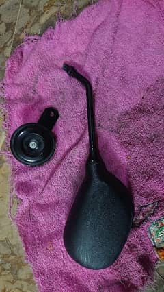 one left side mirror for Sale genuine horn urgent