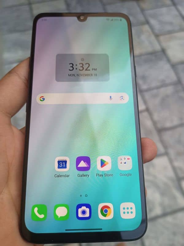 Lg G8 thinq 6/128 gaming kit urgent sale 3