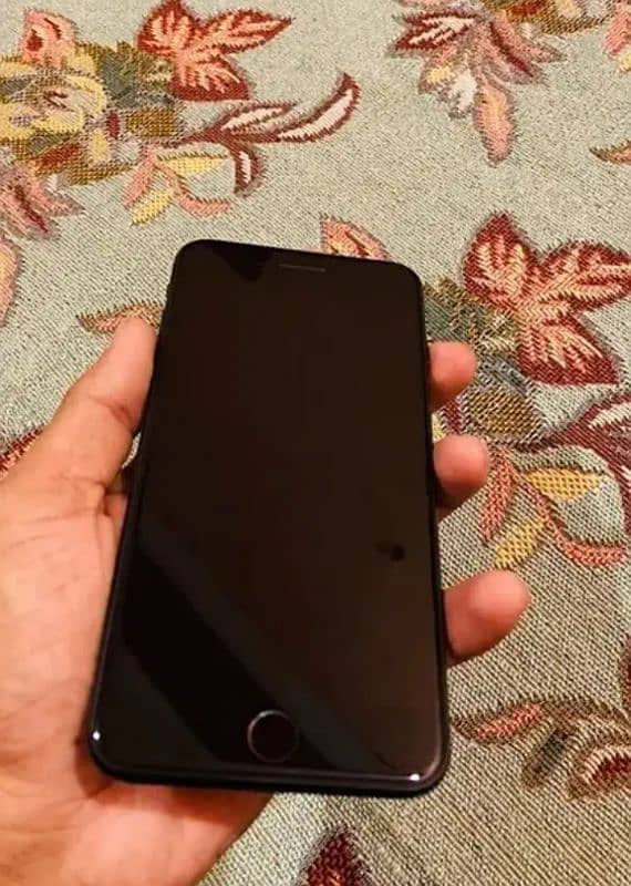 Iphone 7 Plus 128gb pta approved 1