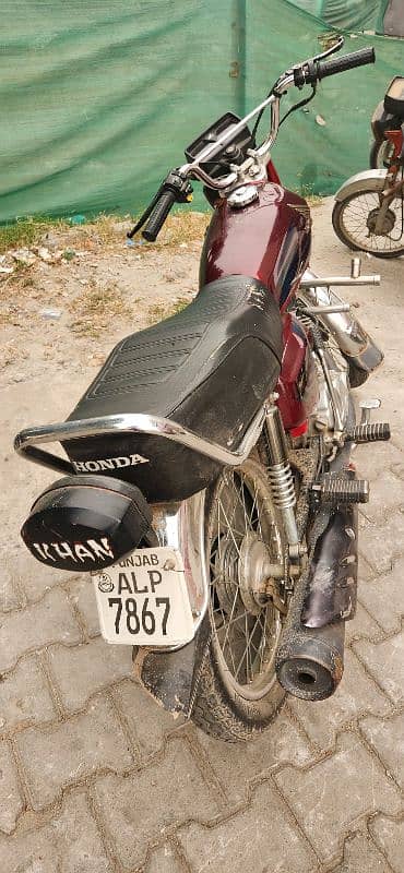 Honda 125 all good ha condition wise one hand use 4