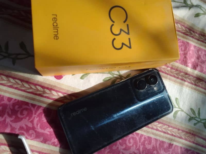 Realme C33 2