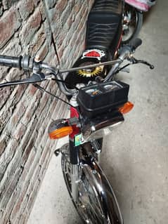 Honda 125 2013 modal