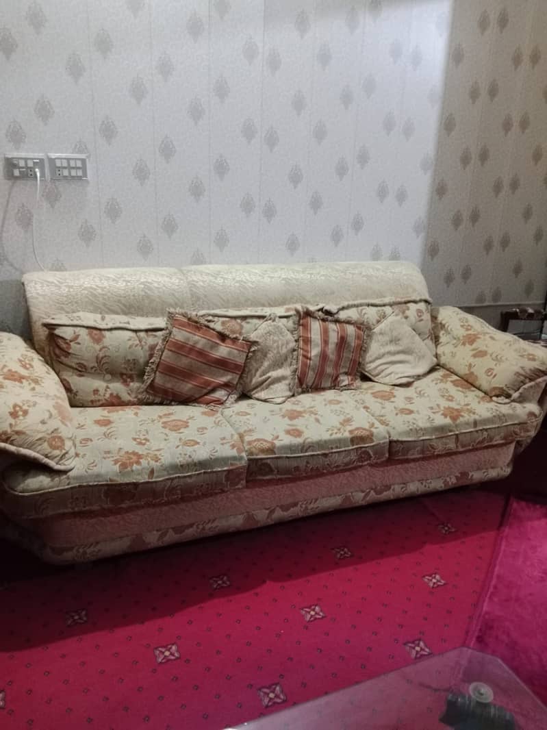 Spacious 6-Seater Sofa – Great Condition, Must Go! 1