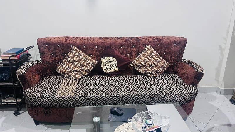 7 Seater Sofa and Center Table 1