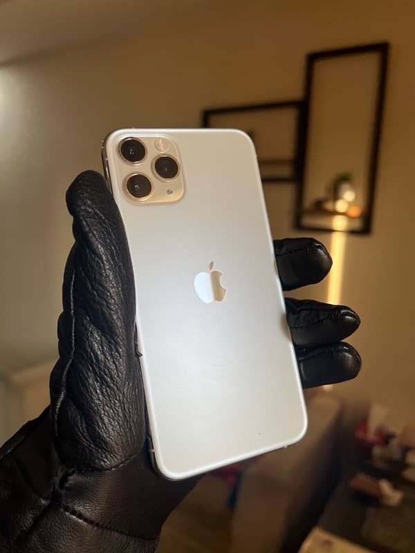 IPHONE 11 PRO 0