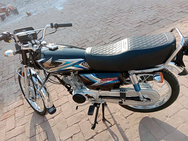 honda125 03077575112 5