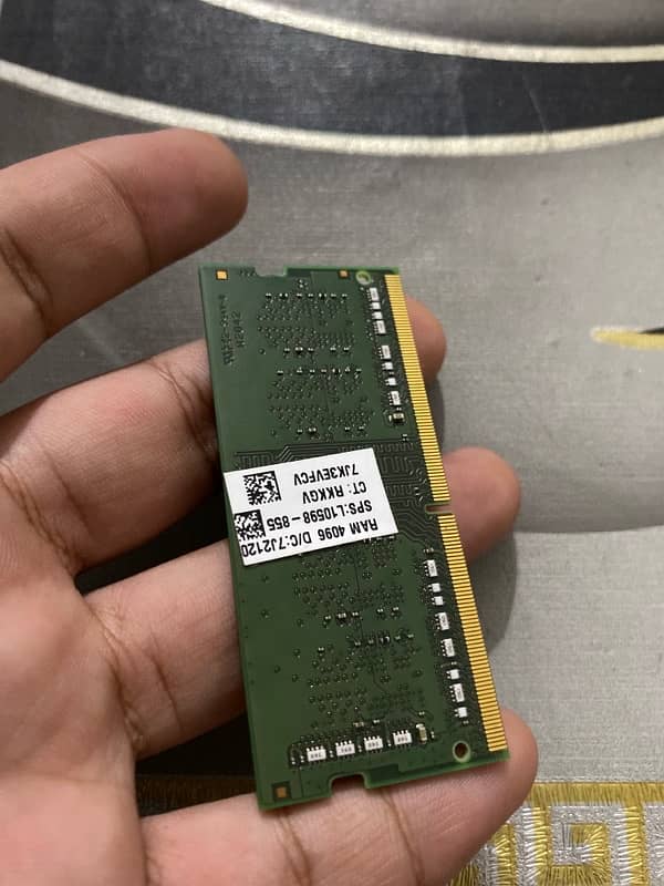 4gb ram DDR4 1