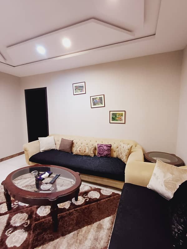 Studio/1 BHK/ 2 BHK on daily basis 9