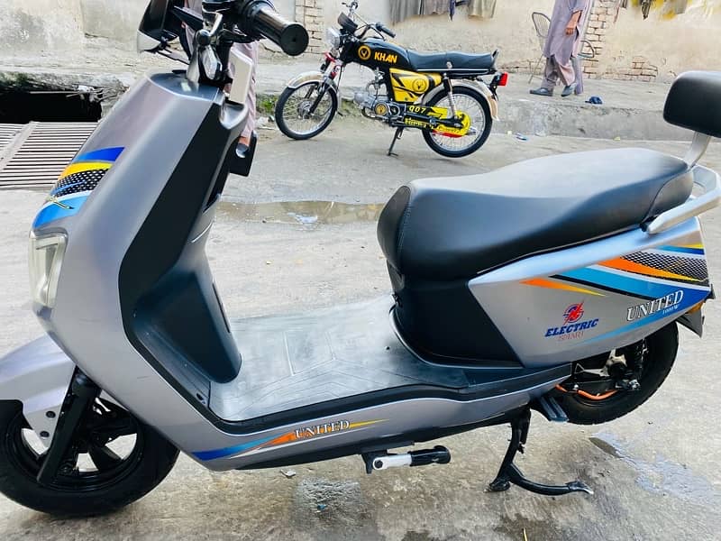 United Electic Scooty 2