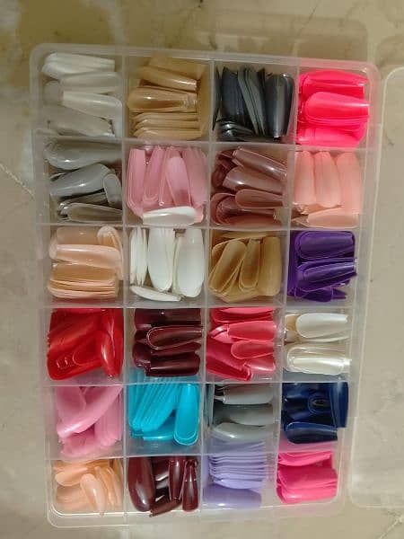 colorful fake nails (pack of 576) 2