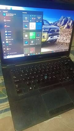 New laptop in lush condition core i7 6gen