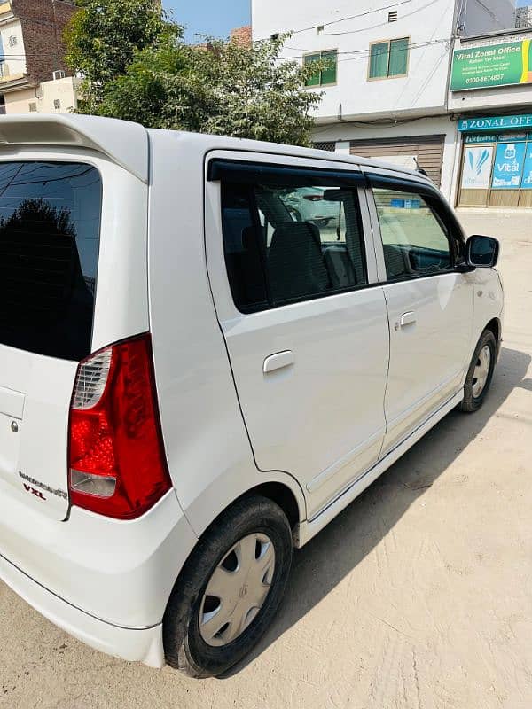 Suzuki Wagon R 2018 3