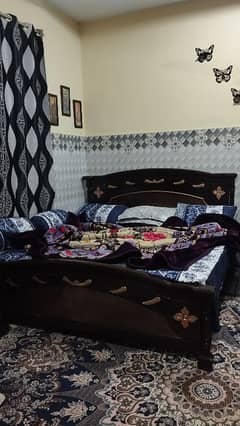 Double bed with 2 side tables and dressing