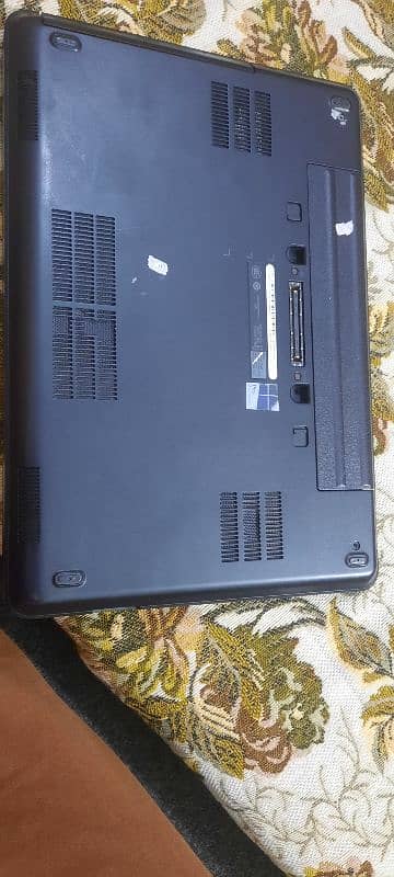 Dell Latitude E5440 1