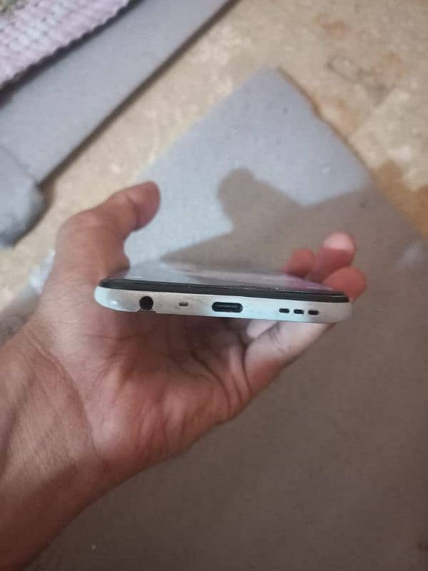 Selling Oppo A16 7