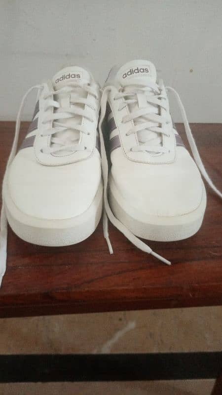 adidas best casual shoes size 8 premium condition 1