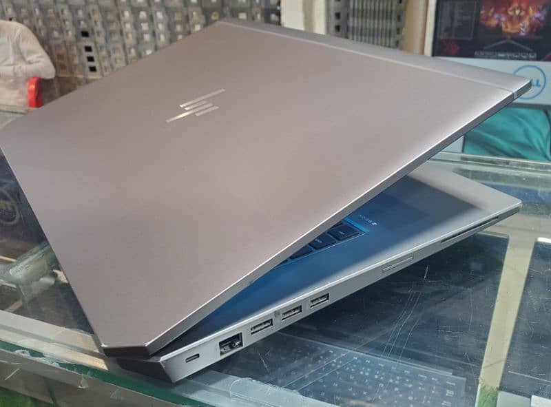 HP ZBOOK 17 G5 1